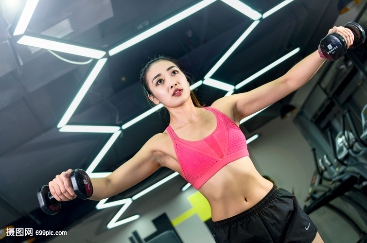 健身女教练